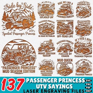 Könnte beinhalten: Eine Sammlung von 137 digitalen Grafikdesigns mit UTV-Fahrzeugen in Holzmaserungsoptik und verschiedenen Sprüchen wie Side by Side, Passenger Princess und Mud Queen. Die Designs enthalten Illustrationen von Geländefahrzeugen und Bergen.