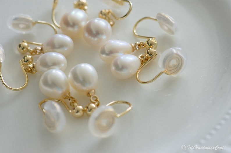 14k Gold Filled Clip On Earrings, Clip On Freshwater Pearl Earrings, Bridal Clip On Earring, Wedding Earrings,No Piercing Ears, Gift for Mom zdjęcie 10