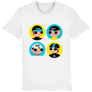 Puede incluir: Camiseta blanca con cuatro imágenes circulares de ciclistas con cascos y gafas de sol. Las imágenes están dispuestas en una cuadrícula de 2x2. El texto "WIGGO", "FROOMEY", "CAV" y "G" está impreso en las imágenes.