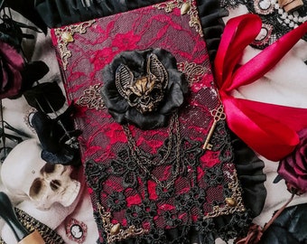Chauve-souris gothique crâne de vampire rouge fait à la main avec couverture rigide et carnet de notes vierges journal journal intime album à personnaliser personnaliser planificateur cadeau