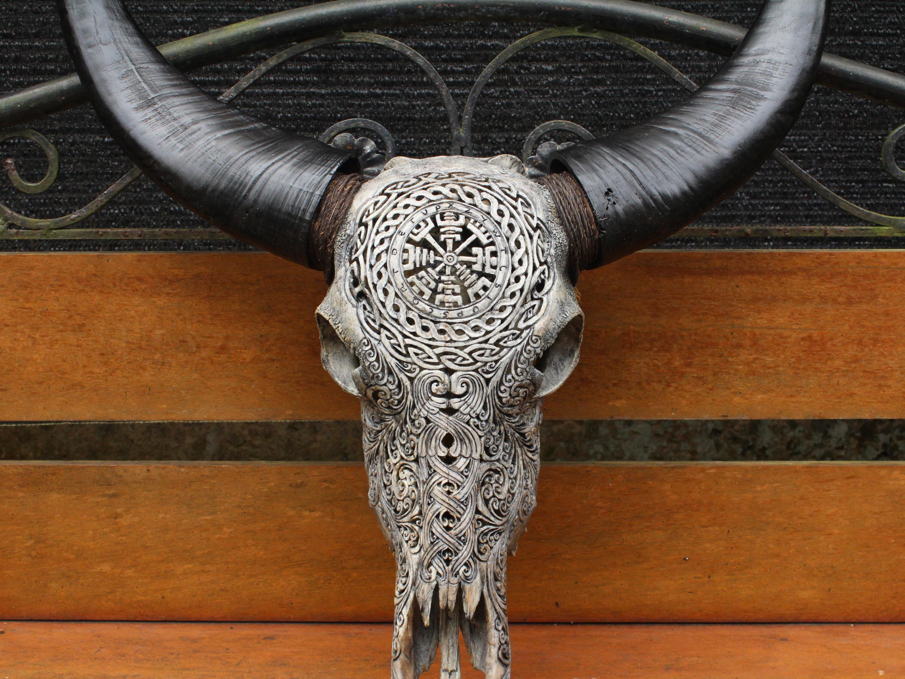 Carved buffalo skull - Etsy 日本