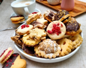 Feingebäck 1Kg Frühlingsedition Kekse und Plätzchen wie selbstgebacken, Mischung für jeden Anlass von FeinLand