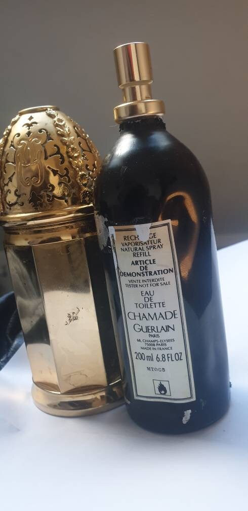 【廃盤レア】Guerlain Chamade 香水 30ml 廃盤レア】Guerlain Chamade 香水 30ml ゲラン シャマード 香水 旧