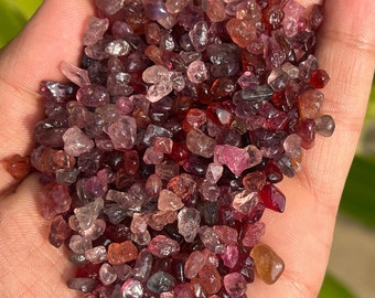 Cristales multiespinela birmanos naturales en bruto: piedra de nacimiento curativa