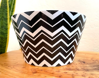 Missoni For Target Stoneware Mixing/Serving/Decorative 8.5 Inch Bowl in Excellent Condition