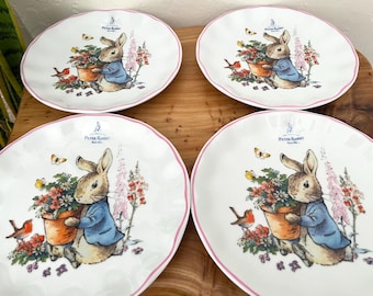 Set ot 4 Beatrix Potter- Peter Rabbit 8 IN Plates Scalloped Edge~ Robin and Flowers~ NWT~Mint