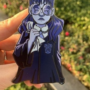 Moaning Girl pin
