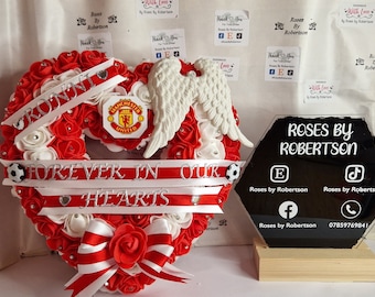 Heart wreath|Wreaths|ANY TEAM BADGE|Football |Tribute|Football Fans|Memorial|Funeral flowers|Artificial flowers|Personalised|Grave Flowers
