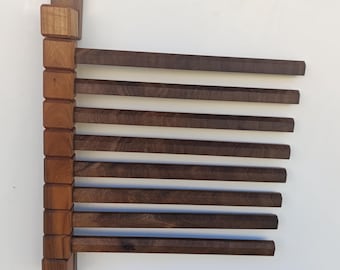 Cabideiro de parede em nogueira para calças: Cabide giratório para roupas. Cabide dobrável para toalhas.