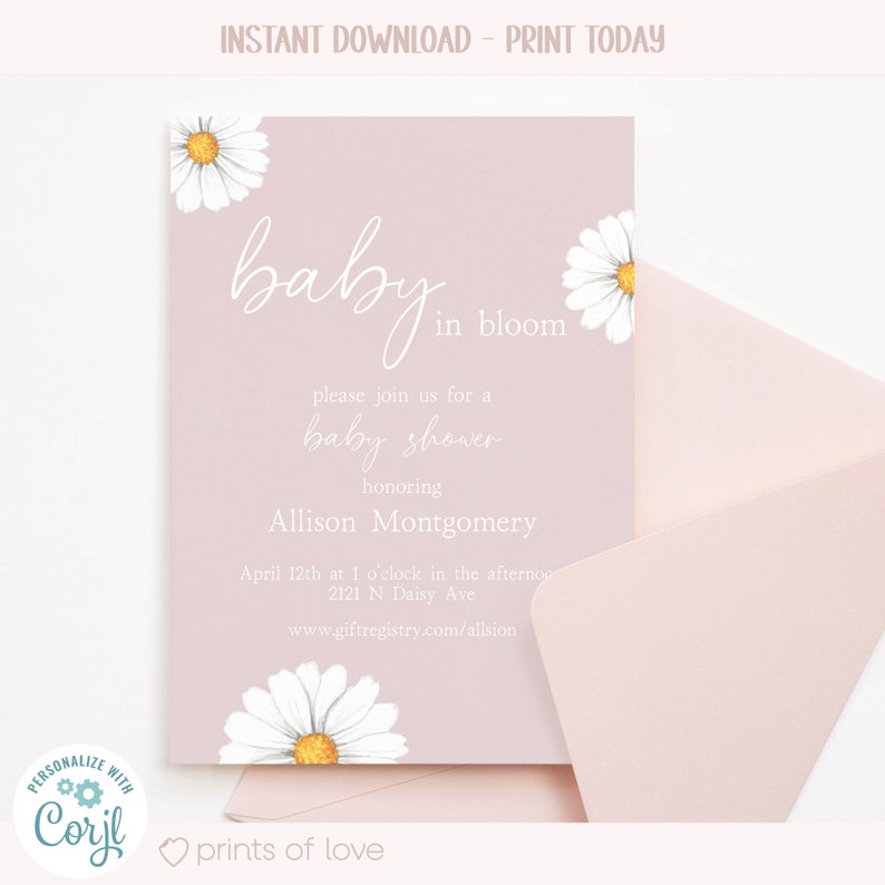 Pu&ograve; includere: Un invito a una festa di baby shower rosa con margherite bianche e il testo "baby in bloom" e "please join us for a baby shower honoring Allison Montgomery". L'invito include la data, l'ora e l'indirizzo della festa.