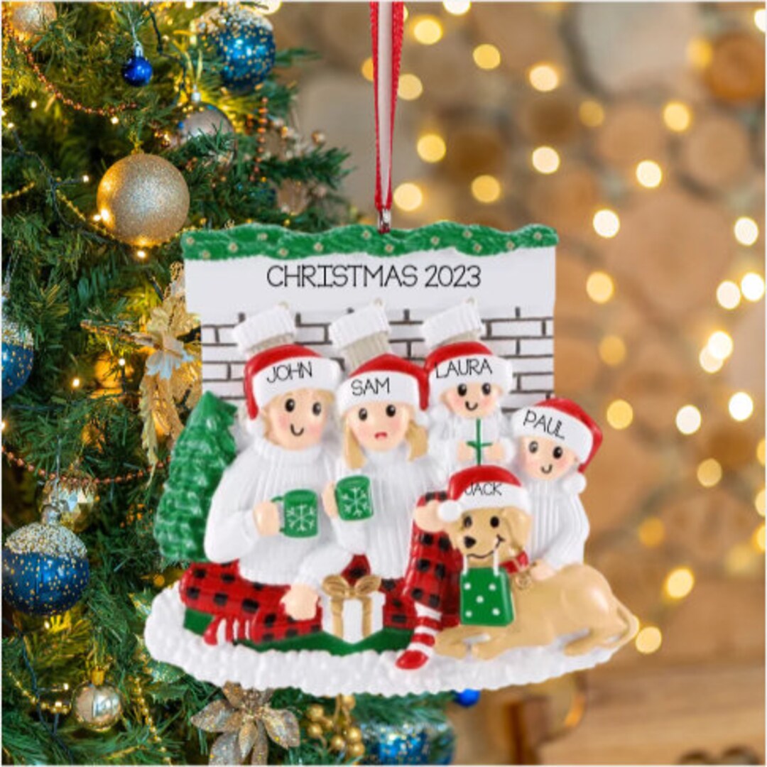 Handwritten Personalized Fireplace Family of 4 With Dog Ornament - Etsy
