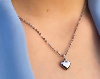 Silver Heart Pendant Necklace, Silver Dainty Necklace, Silver Puffy Heart Necklace, Gift for Mom,Gift for Girlfriend, Tiny Heart Necklace