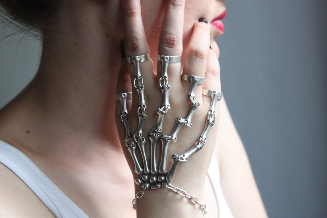 Skeleton Hand Ringing Bell Gothic Skeleton Hand Ring Bracelet: Antique Silver Bone Finger Bangle ...