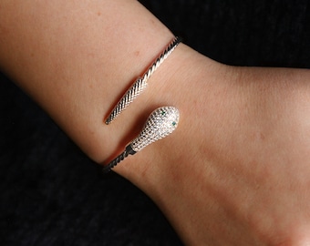 Brazalete de serpiente dorado: brazalete de latón con ojos de circonita verde