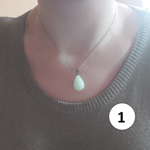 Glow in the Dark Teardrop Anhänger Halskette: Silber überzogene Legierung