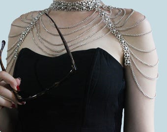 Cadena para el hombro chapada en plata hecha a mano: elegante joyería corporal