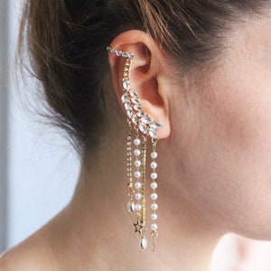 Crystal Ear Crawler Earrings, Fringe Ear Cuff Earrings, Ear Climber Earrings,  boho wedding cuff earrings, Wedding ear cuff, Bridal ear cuff