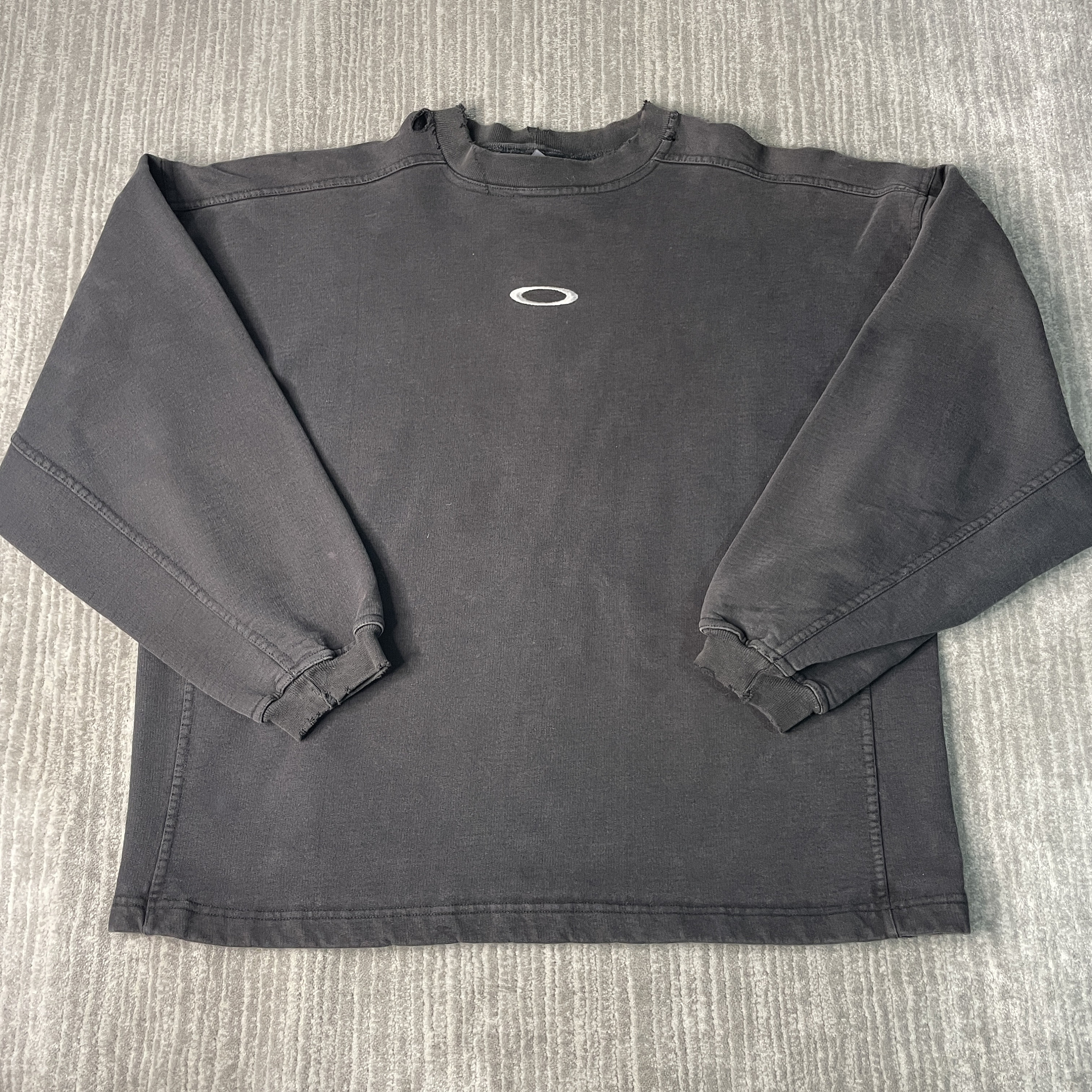 Vintage 2000s Oakley Software Center Logo Stitched Gorpcore Vintage 2000s Oakley Software Center Logo Stitched Gorpcore