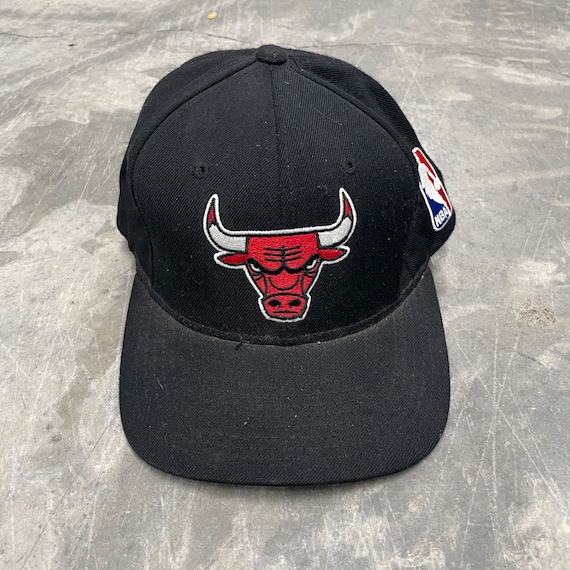 Vintage OSFA Etsy 90s NBA Embroidered - Unisex Chicago Logo Hat HB1 Basketball Denmark Black Starter Sportswear Team Snapback Bulls