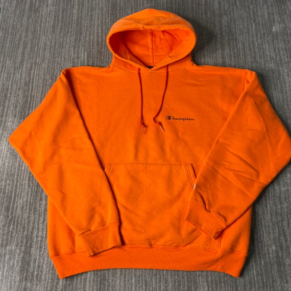 Champion sweater dubai 60 sale