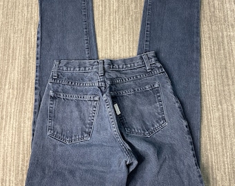 Vintage 90s Guess Skinny Fit Tapered Leg 1990s Fashion Made in USA Basic Essential Streetwear Blue Denim Jeans 26 Waist Women *Z8