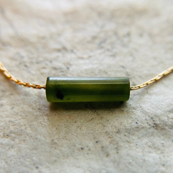 Donkergroene jade ketting goud gevuld, sterling zilver groene steen betekenis geluk amulet geschenken eenvoudige kristallen ketting sierlijke jade sieraden