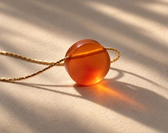 Collier en cornaline, pendentif orange, cristal délicat, cercle minéral, collier court pour tous les jours, à porter en superposition, bijou en pierre précieuse à offrir