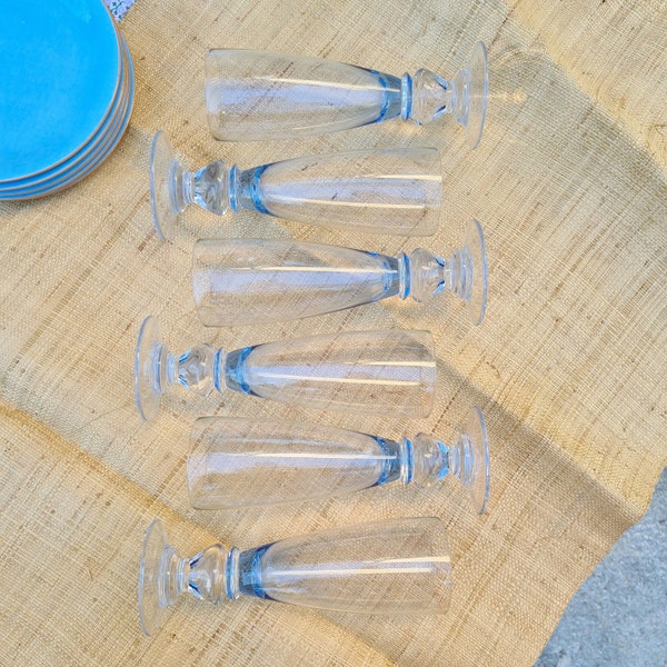 Lot de 6 verres à pied ou flutes en verre à fond bleu clair