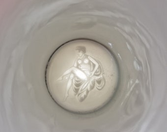 Chope à bière de réserviste Allemagne en porcelaine avec dessin lithophanie de femme au fond