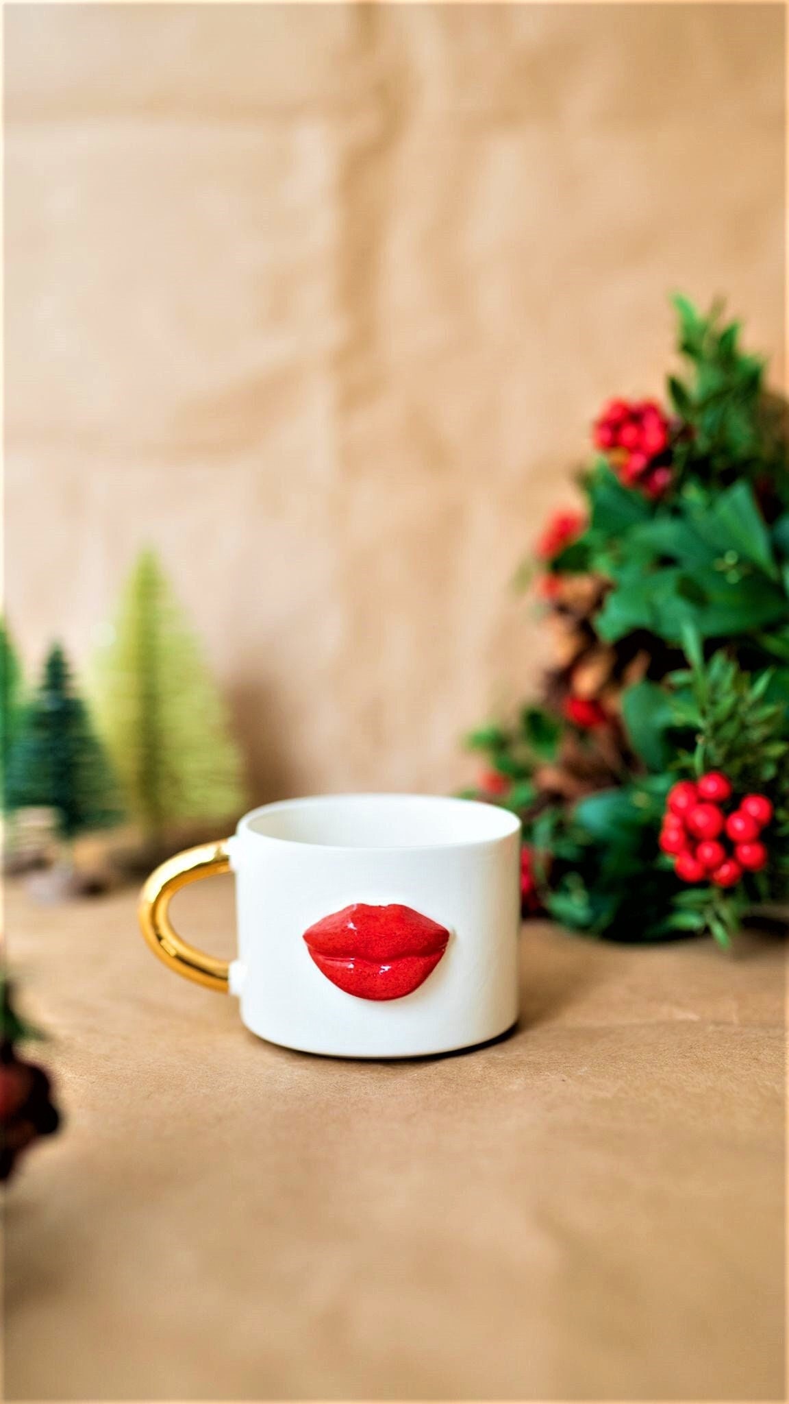 Mug Artisanal, Mug Fait à La Main, Peint Lèvres Rouges en Céramique, Tasse de Poterie Moderne, Café 