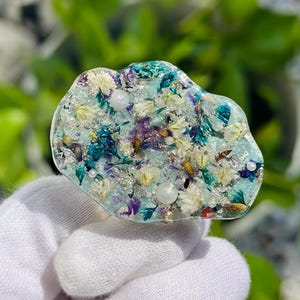 Resin Flower Ponytail Hook: Spring Hair Cuff