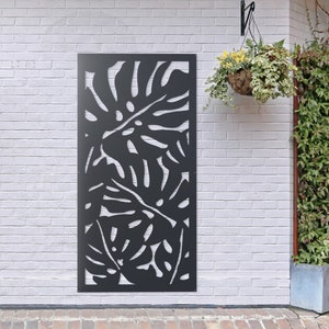 Garden Screen in Monstera Design Metal, Decorative Screen, Home Decor, Garden Decoration, Room Divider, Wall Art, Home and Living, Trellis