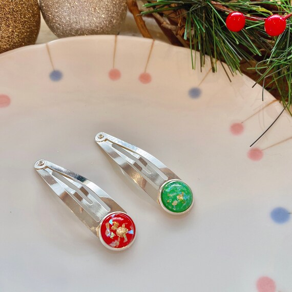 Round red green gold fleck hairpin| Small gold leaf resin hairclip| silver winter sparkle hairclip| Hairclip secure hats| Christmas gift