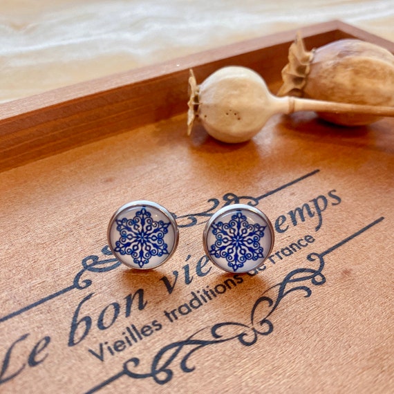 Snowflake dome glass stud| Small round floral stud| Boho Chic winter earrings| French Lever Back drop earring| Personalized Christmas gift