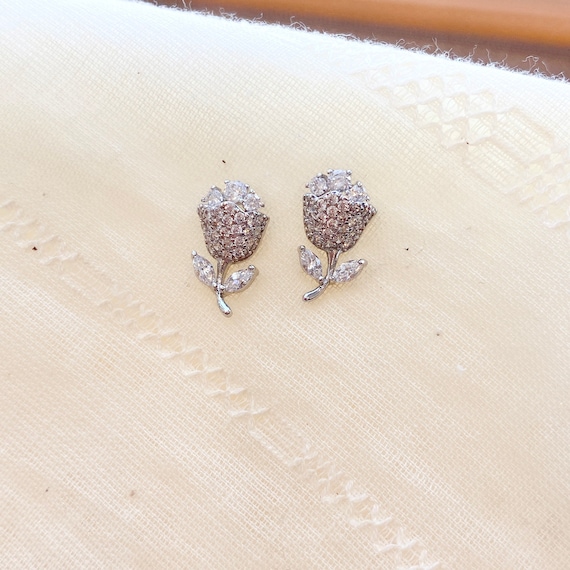 Dainty cubic flower earrings, Tulip Stud Earrings, silver floral crystal earrings, Crystal flower studs, wedding studs,birthday gift for her