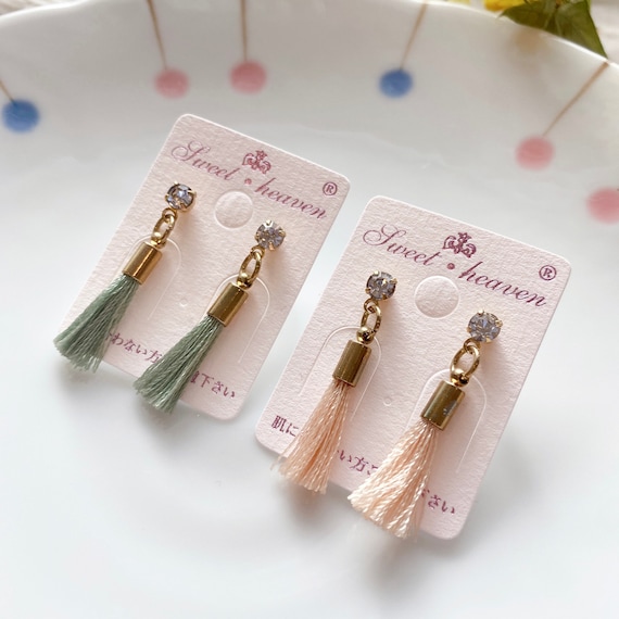 Vintage Gold Sage Pink tassel earrings | Crystal drop fringe earrings| Antique gold minimalist| drop tassel earrings| Boho Hip gift for her