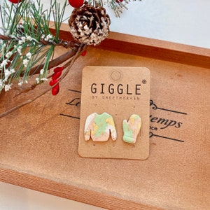 Pack de clous en argile polymère faits à la main | Boucles d'oreilles en pâte polymère | carte géométrique or Stud | Noël minimaliste délicat | Cadeaux personnalisés pour elle