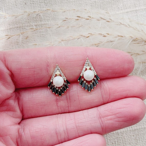 Clear cubic crystal clip on earrings| Rhinestones clip on|No Piercing Jewelry|Wedding bridesmaid clip on stud|Clip on earrings| gift for her