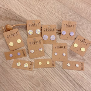 Pack de clous en argile polymère faits à la main | Boucles d'oreilles en argile polymère | Boucles d'oreilles cœur| Clous ronds en argile jaune lilas | Dainty Stud léger| cadeaux pour elle