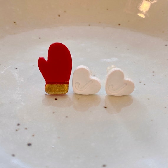 Christmas mitten earrings, polymer Clay initial stud| Custom earrings |Winter dainty studs |minimalist custom name jewelry|Custom gifts