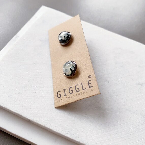 Unisex seashell stud earring|Gunmetal shell earrings |Black minimalist studs|beach jewelry|costal| jewelry Gift for her|simple studs for him