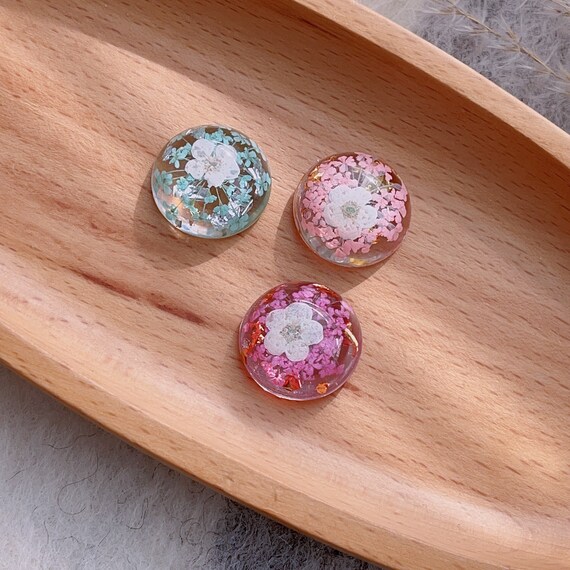 Dried flower earrings, Floral stud, Handmade flower earrings, flower resin clip ons, Real Flower Earrings, Bridesmaid mother gift for her,