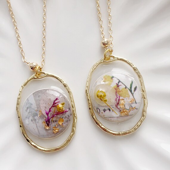 Scrapbook style necklace| Handmade real flower necklace| Dried flower Necklace | Valentines gift | Eternal flower gift | For mom| For Bride