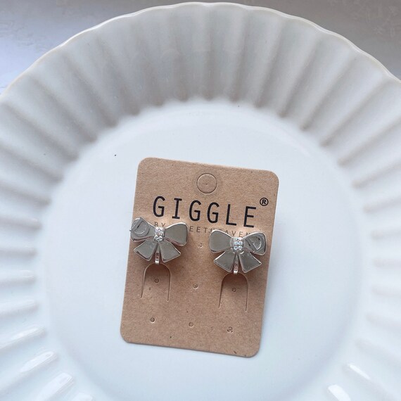 Ribbon clip on earrings| bow clip ons| Silver color No Piercing Jewelry| Wedding bridesmaid clip on stud| Ball Clip on earrings
