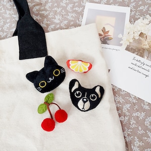 Broche broderie florale | Épingle brodée Catus faite main | Épingle pour veste pour manteau de soirée | Petite épingle à écharpe fleurie| Broche plante