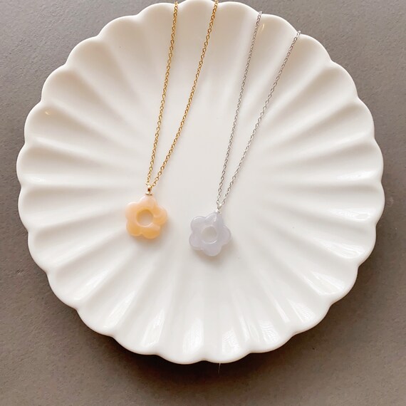 Minimalist flower dangle earrings| lightweight resin earrings|floral necklace earrings set | Mother daughter simple earrings| gift for mom