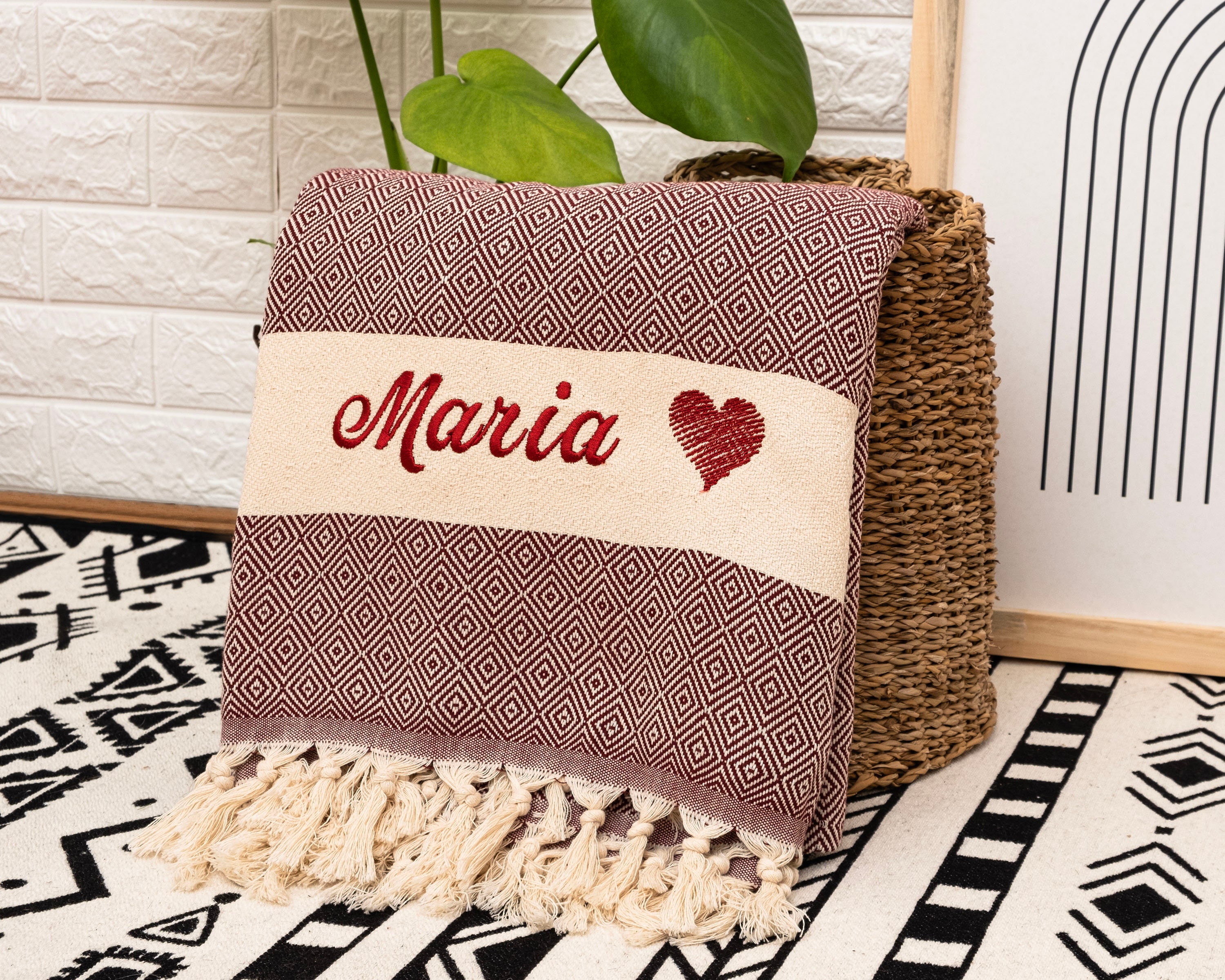 Personalized Cotton Throw Blanket for Her & Newlywed, Personalized Gift Blanket for Her, Custom Housewarming Gift, Personalized Gift for Mom