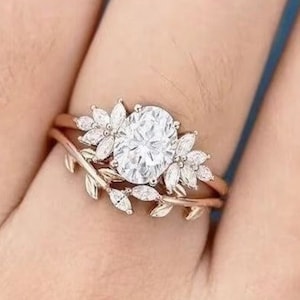 Oval Cut Moissanite Engagement Ring Set Vintage Rose Gold Cluster Anniversary Ring Set Bridal Ring Set Marquise Art Deco Ring Promise Gift