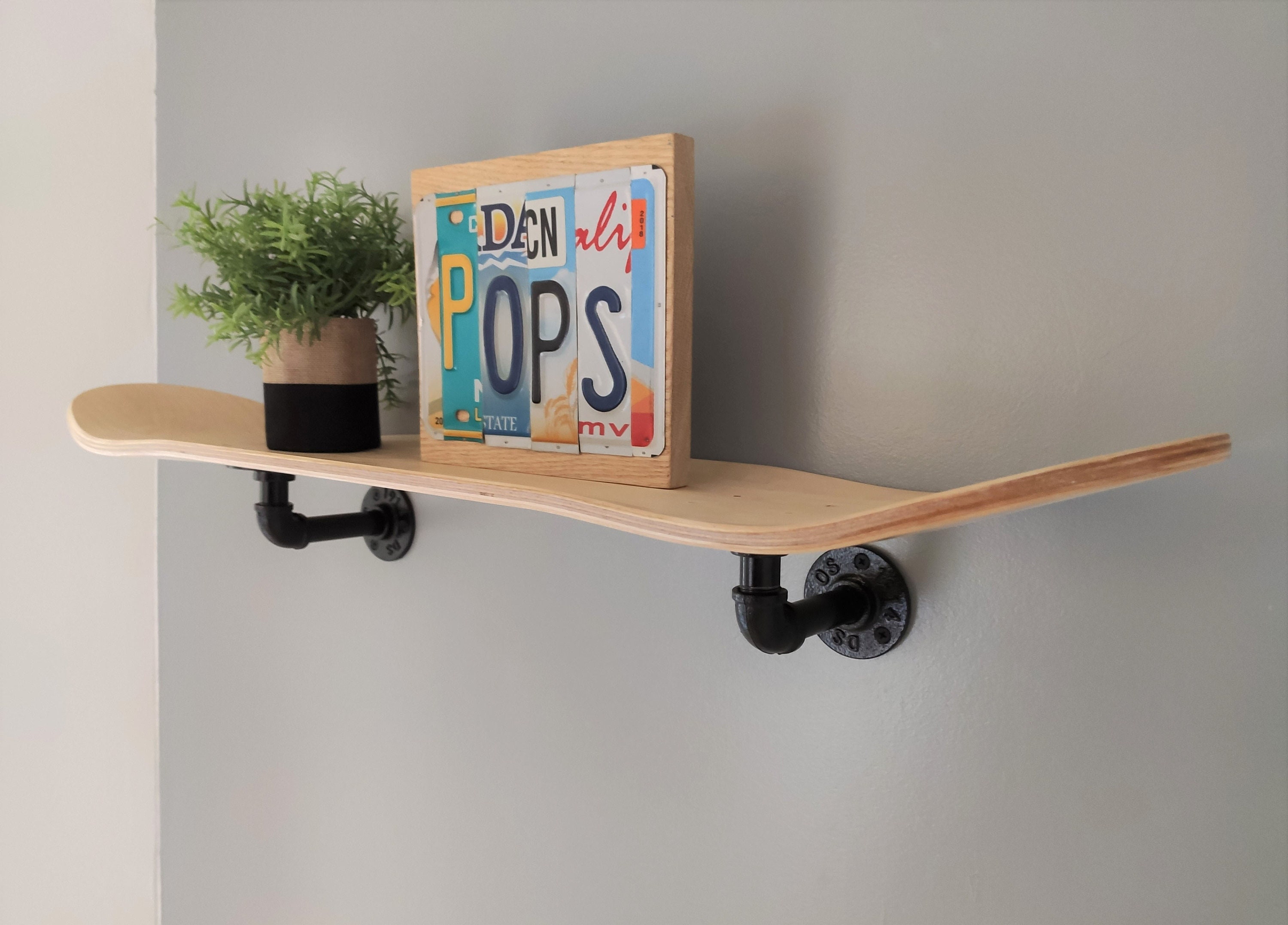 Etagère Flottante Skateboard Style Industriel