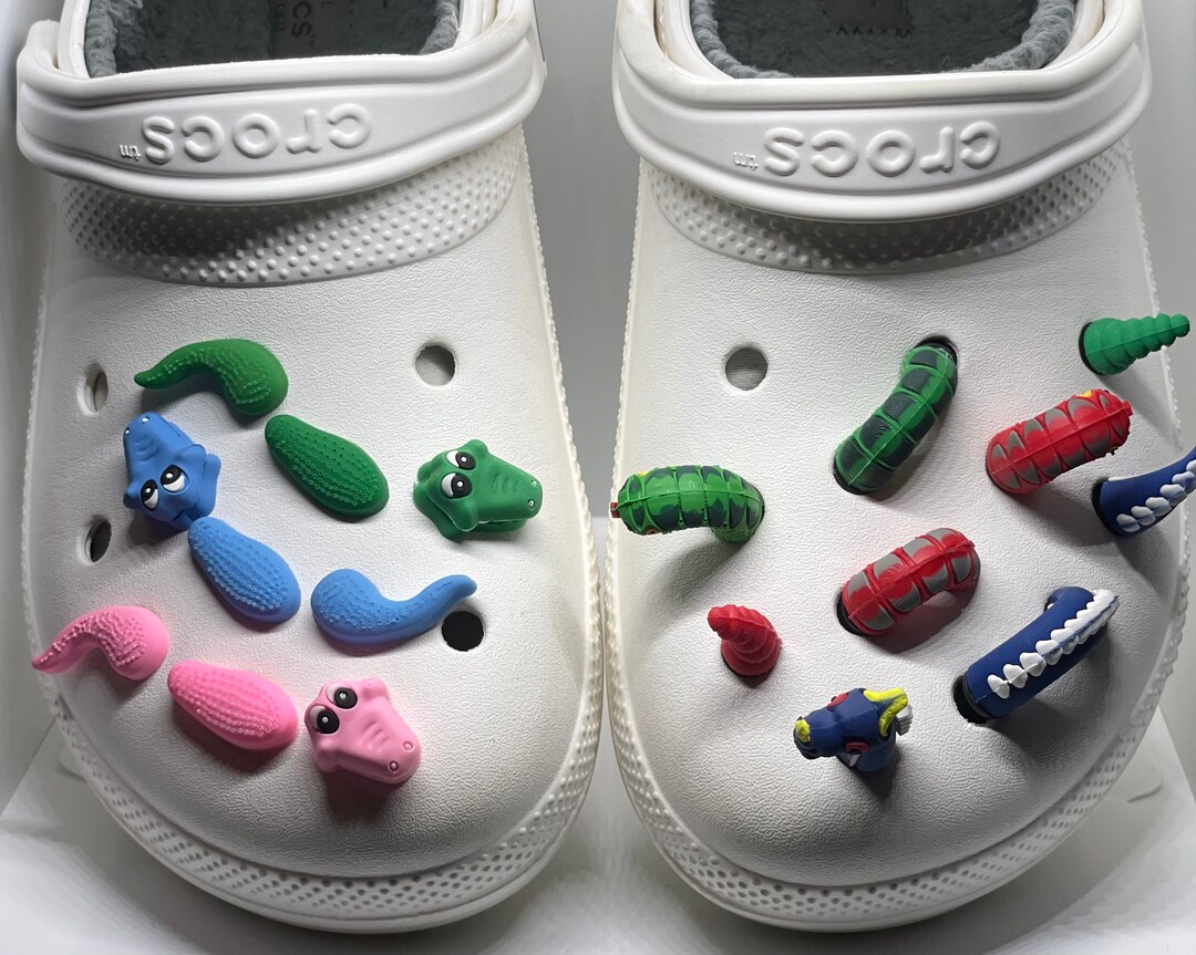 thumbnail interactive-video image 1 of Animal Jibbitz Shoe Charms – Pig, Penguin, Bee, Rabbit, Frog – Unisex Kids Shoe Decorations 1 of 6